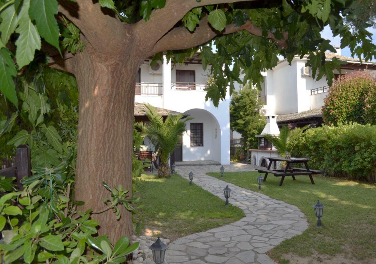 Harmony Seaside Apartments Koropi Bagian luar foto