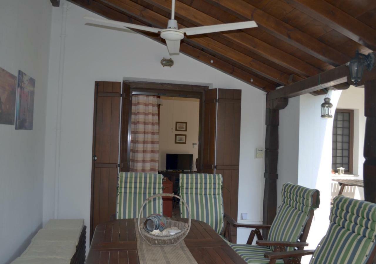 Harmony Seaside Apartments Koropi Bagian luar foto